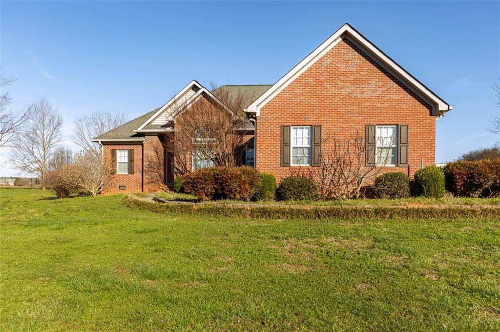 35 South Lake Drive - Photo 1