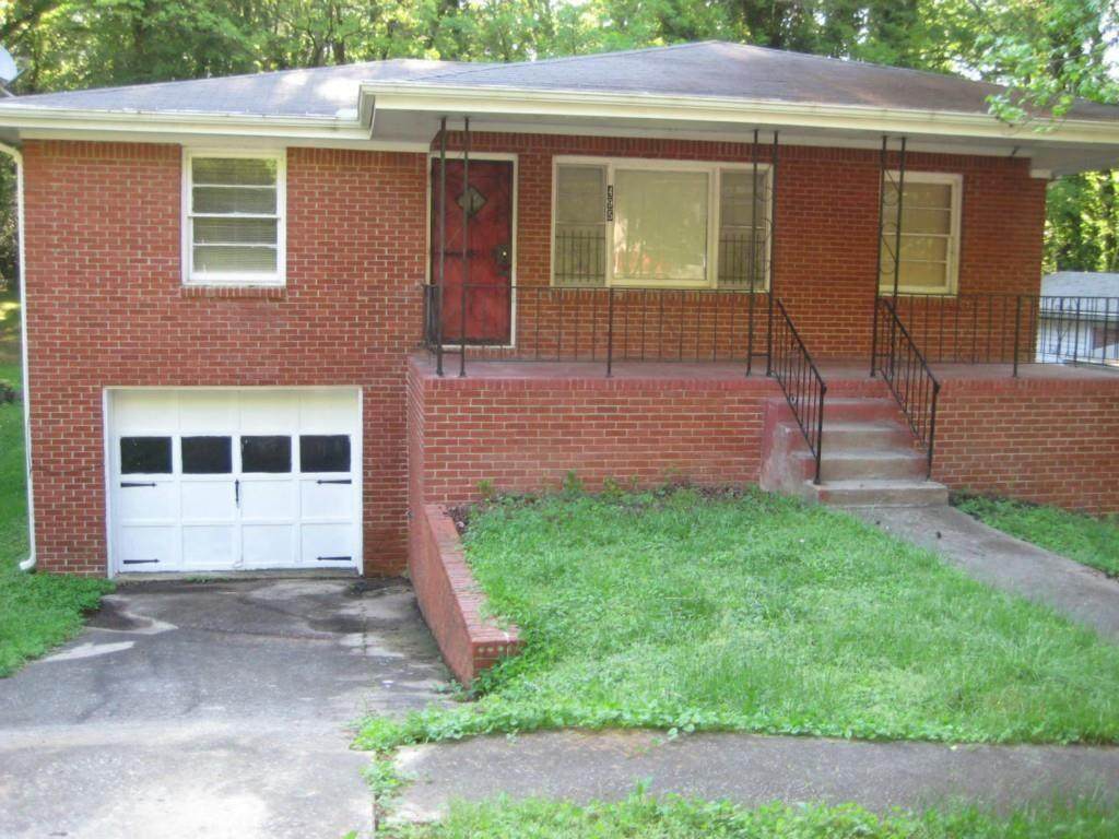 495 Woods Drive - Photo 1