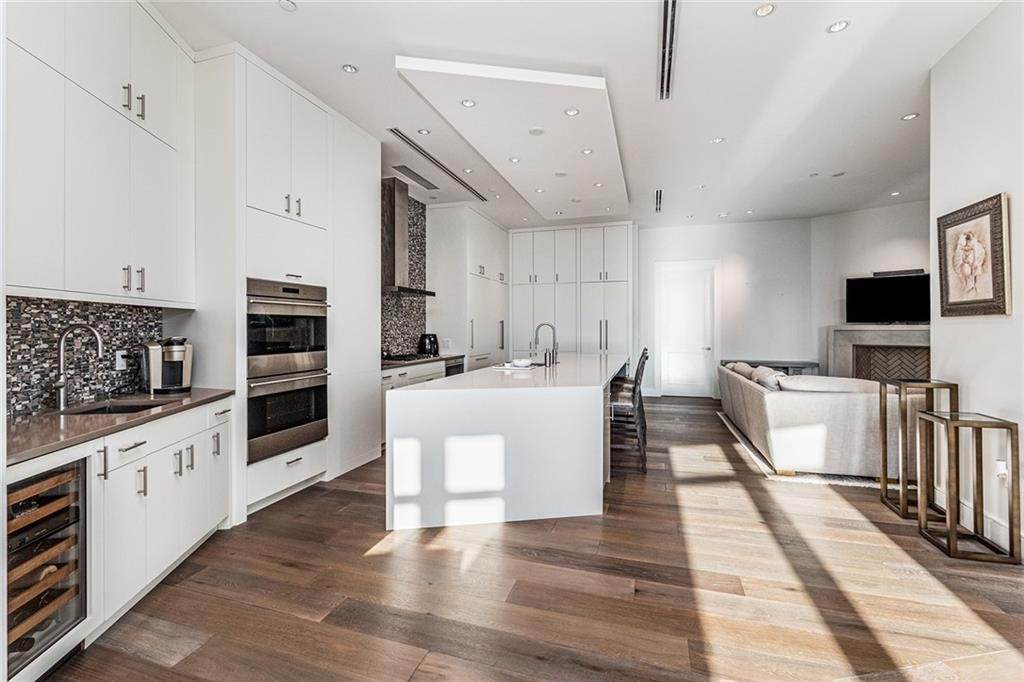 3376 Peachtree Road - Photo 1
