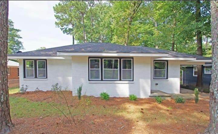2861 Sylvan Road - Photo 1