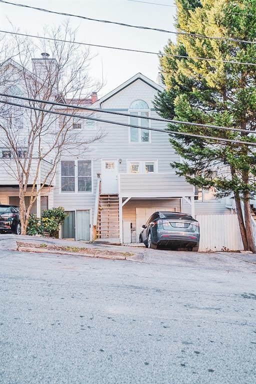 820 Frederica Street - Photo 1