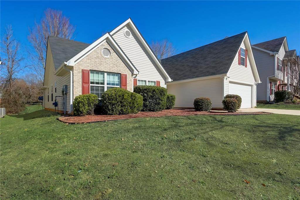 1684 Stephens Pond View - Photo 1