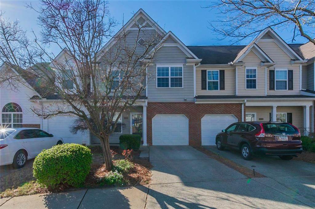 2412 Suwanee Pointe Drive - Photo 1