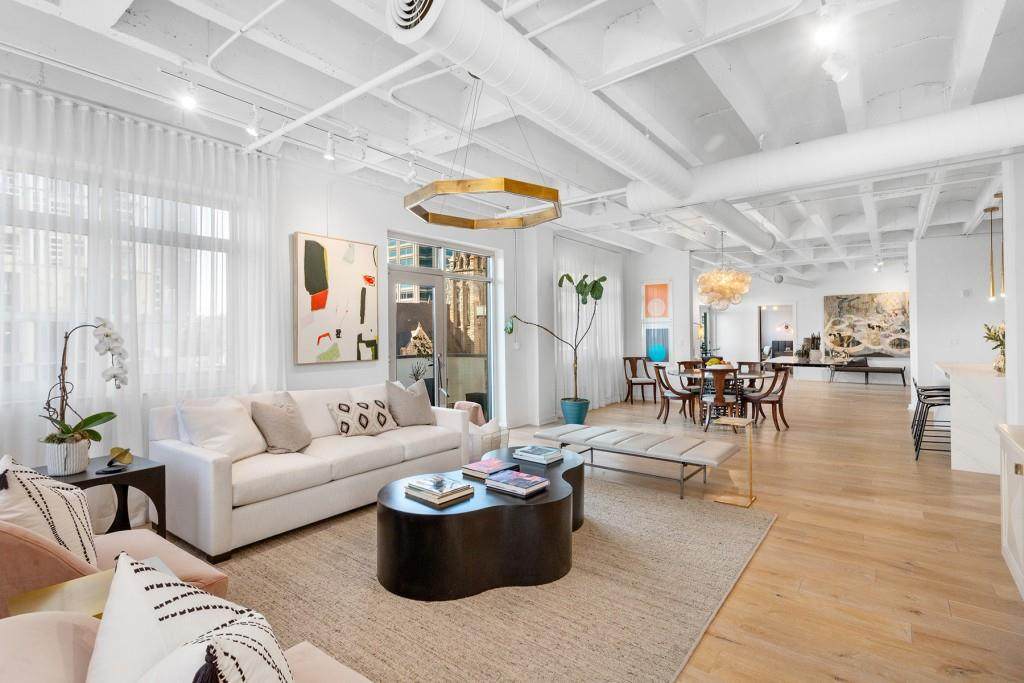 805 Peachtree Street - Photo 1