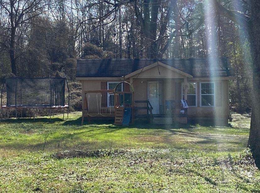 214 Vineyard Road - Photo 1