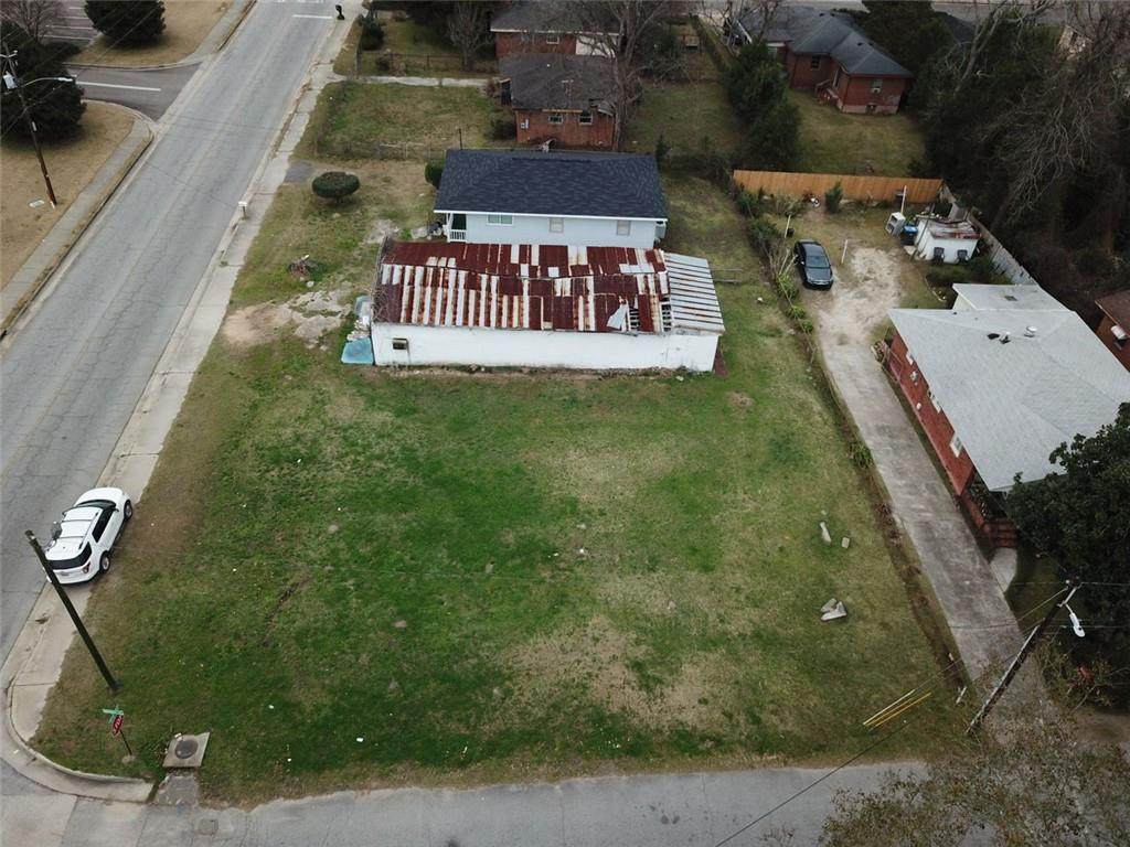810 15TH Avenue - Photo 1