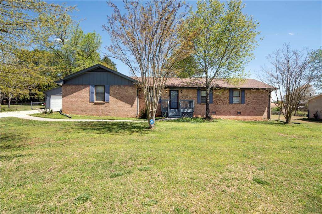 1674 Moss Drive - Photo 1