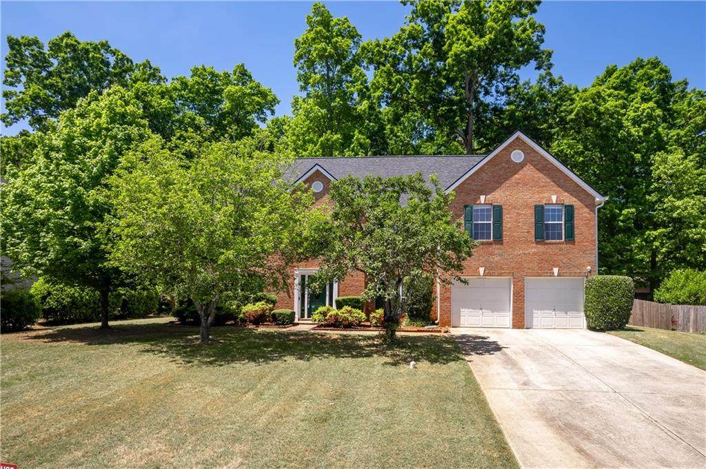 2001 Folkstone Drive - Photo 1