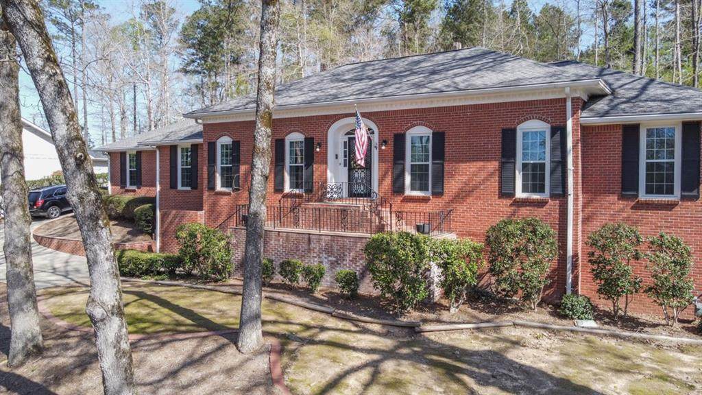 790 Oakhaven Drive - Photo 1