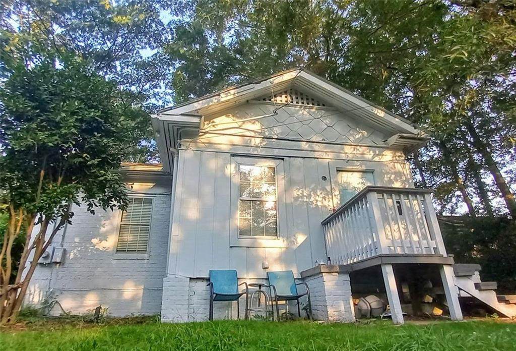 455 East Side Avenue - Photo 1