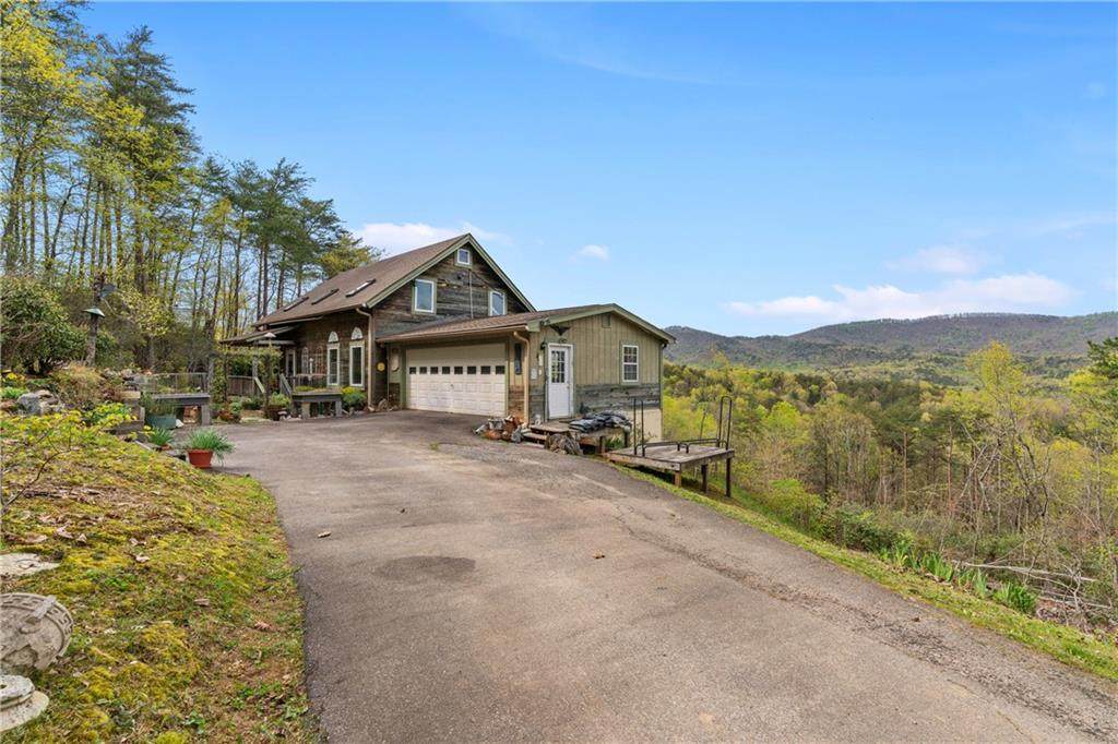 411 Angel Drive - Photo 1