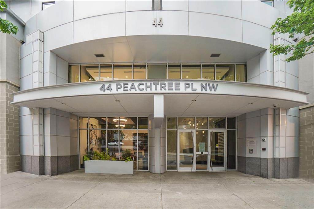 44 Peachtree Place - Photo 1
