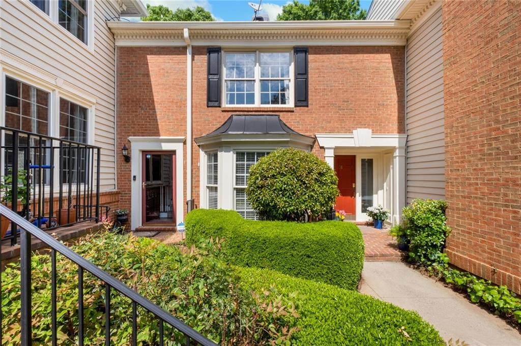 76 Mount Vernon Circle - Photo 1