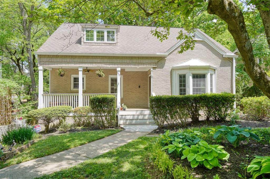 932 Kings Court - Photo 1