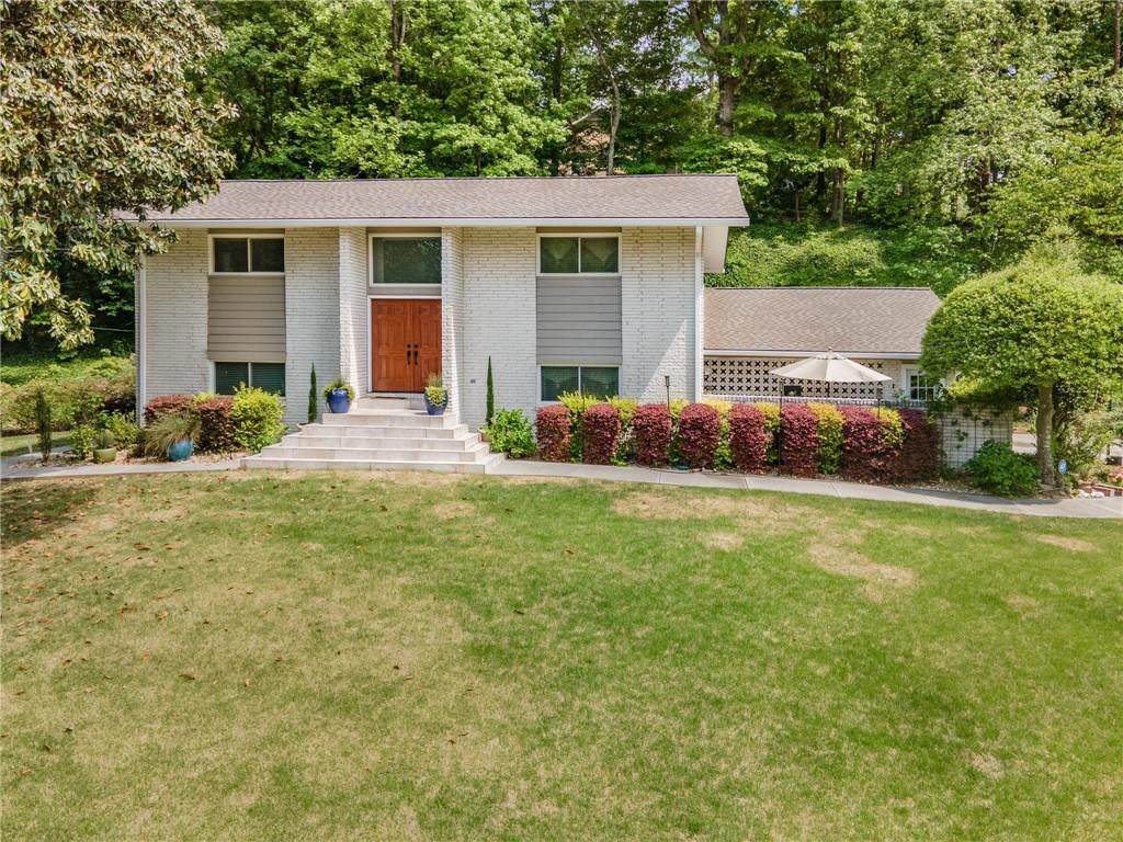 2983 Greenoaks Circle - Photo 1