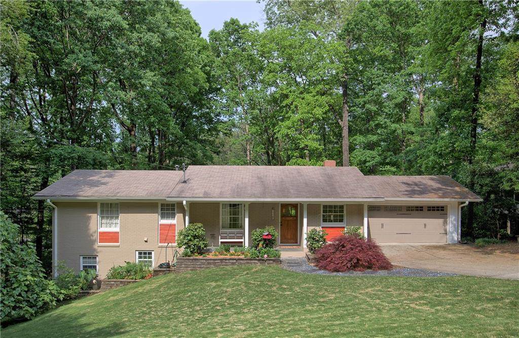 2728 Overlook Drive - Photo 1