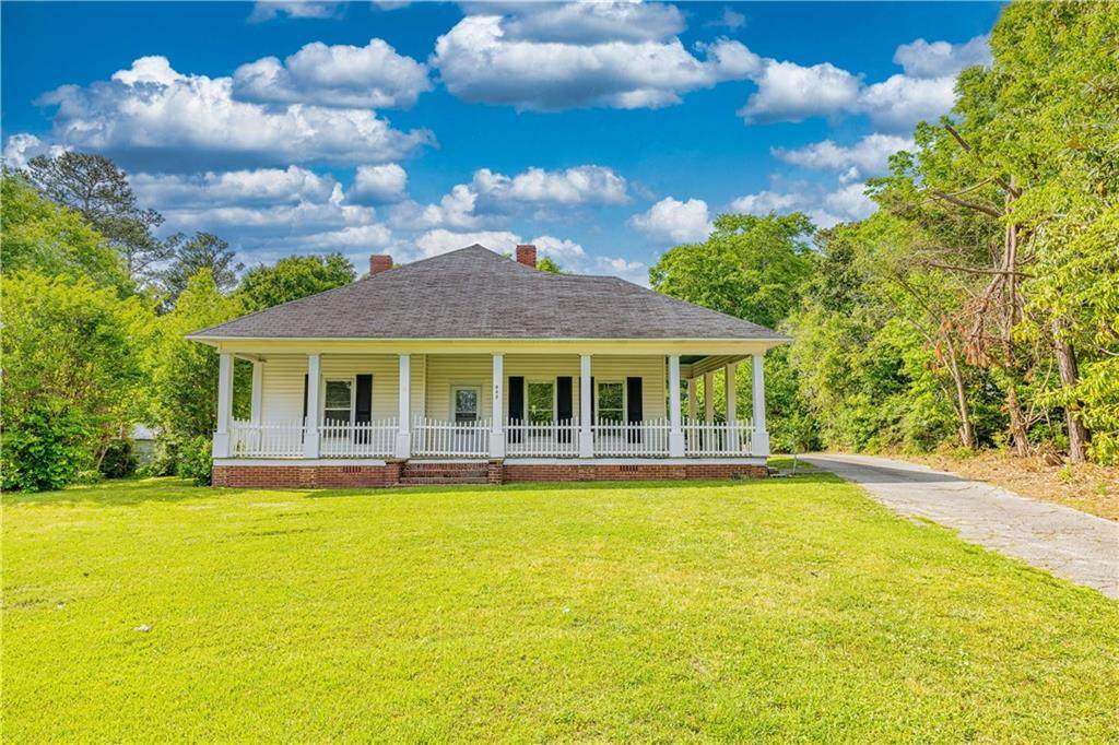 317 East College Street - Photo 1