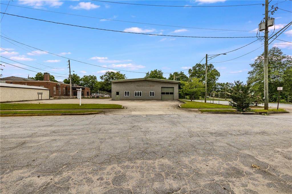 1876 Columbia Avenue - Photo 1