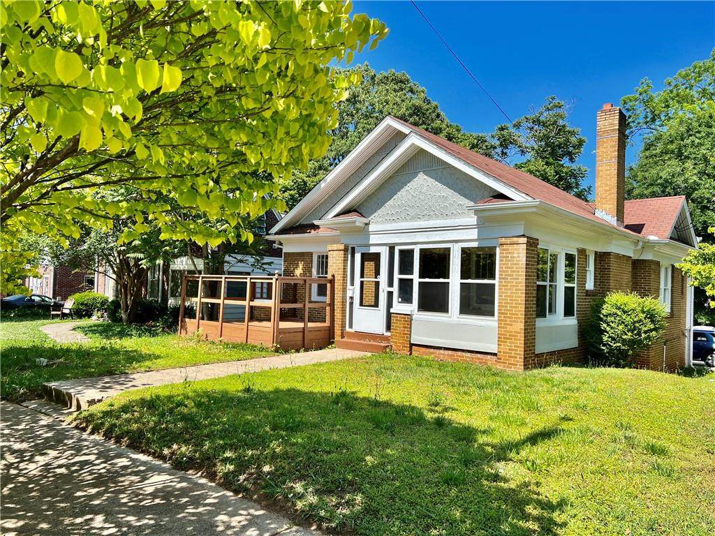 1736 Melrose Drive - Photo 1