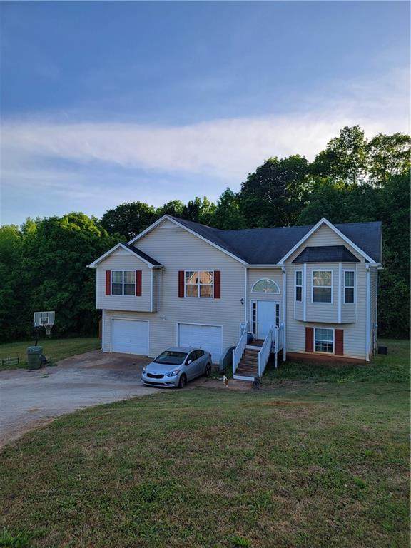 828 Twin Oaks Lane - Photo 1
