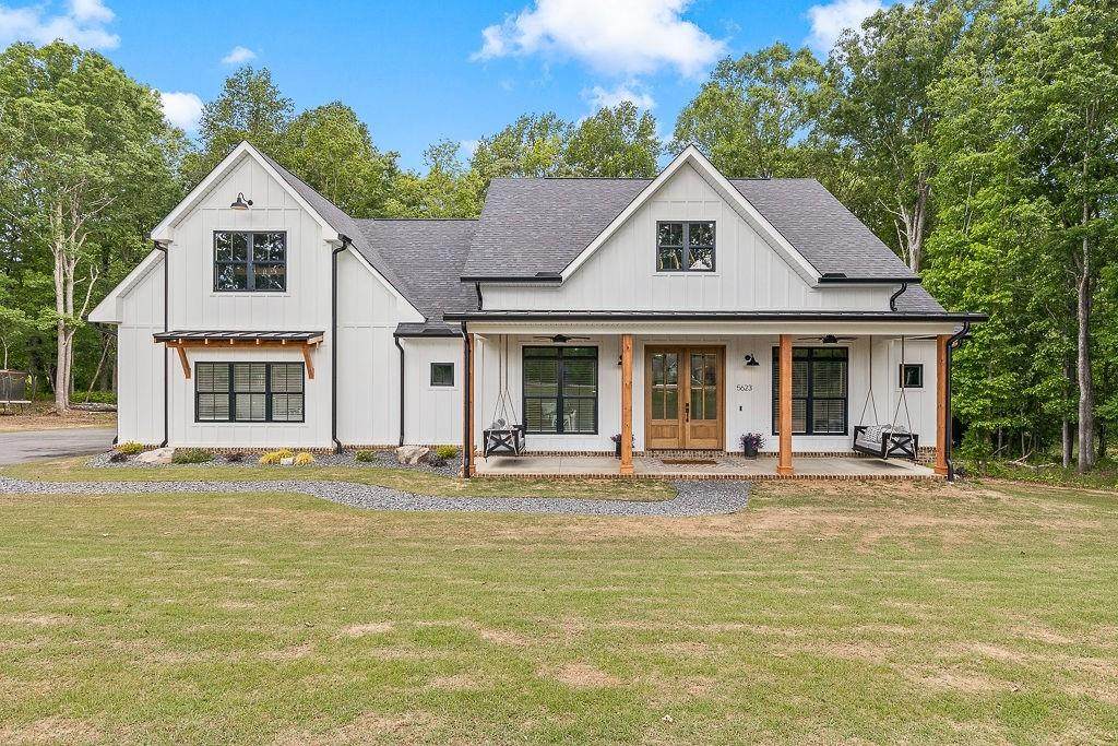 5623 Hensley Road - Photo 1
