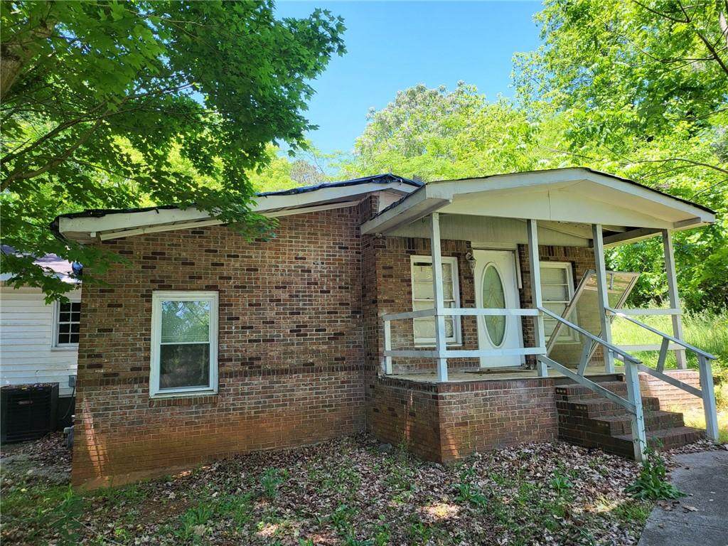 8859 Thomas Road - Photo 1