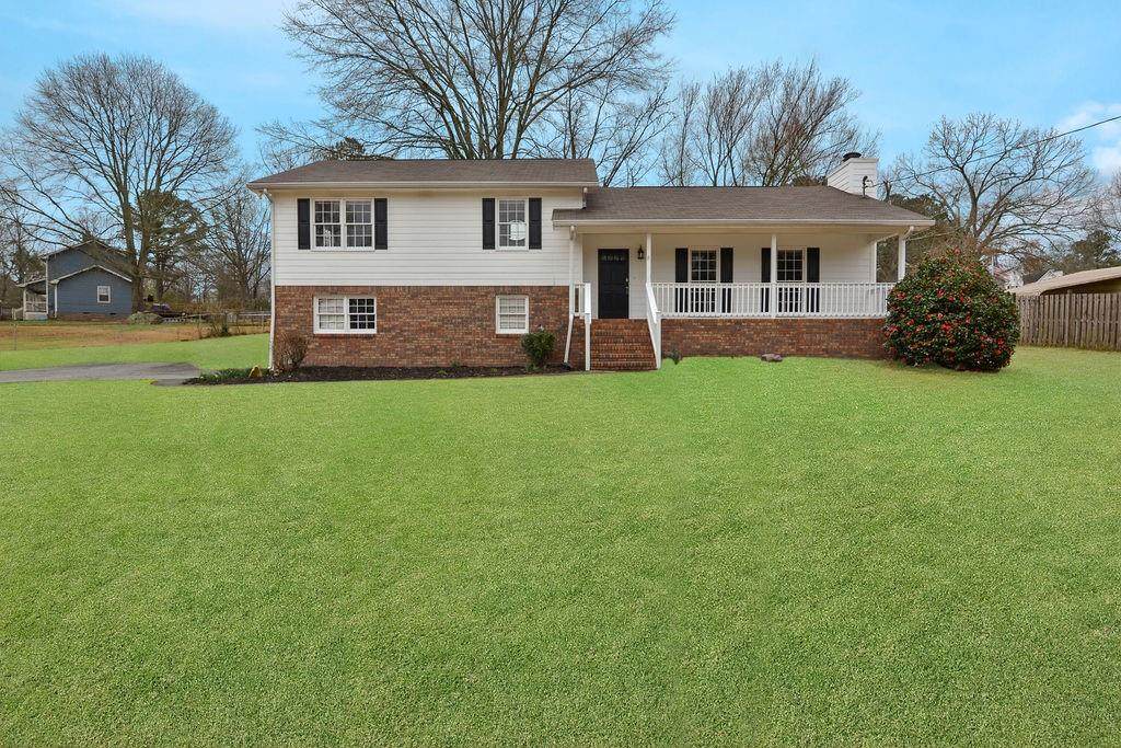 926 Lassetter Circle - Photo 1