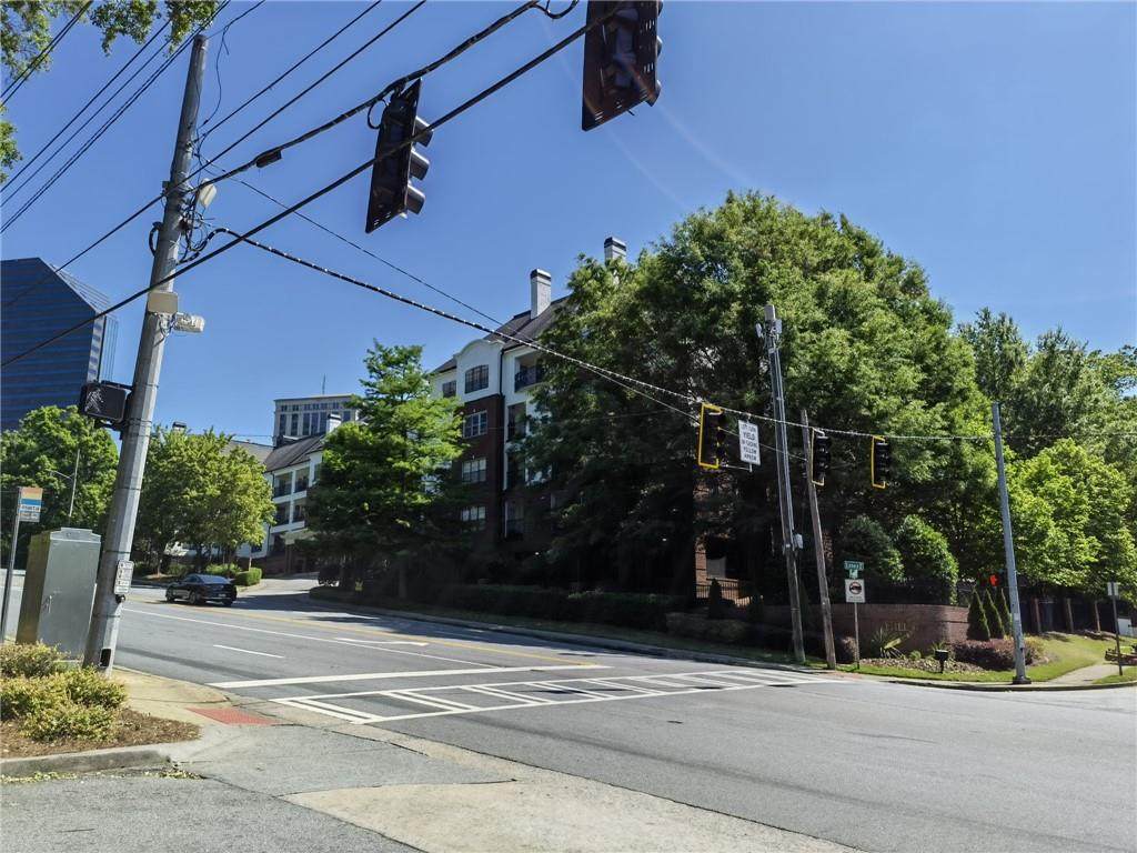 3275 Lenox Road - Photo 1