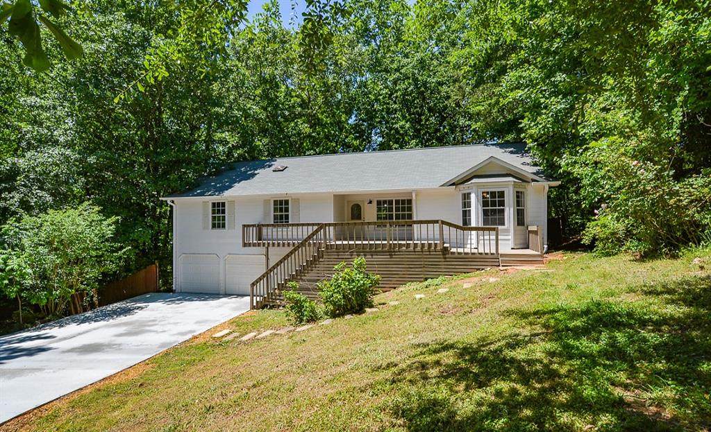 2741 Hawk Trace - Photo 1