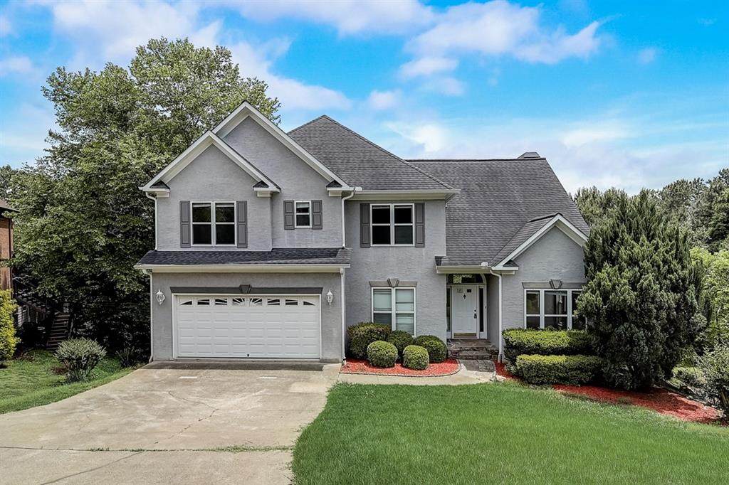 2004 Longwood Drive - Photo 1