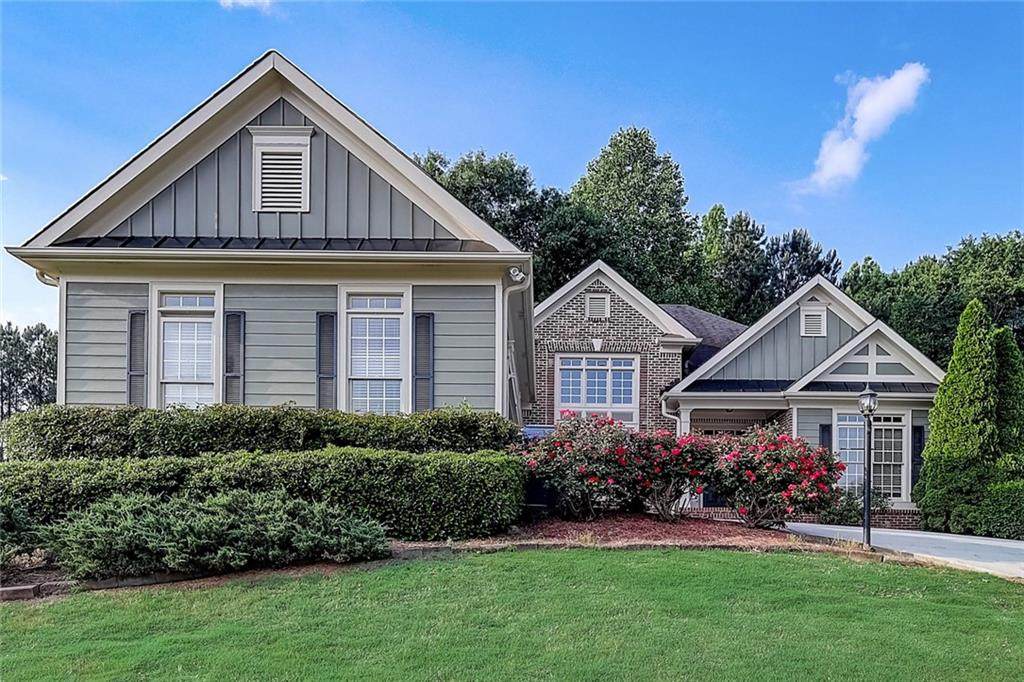 541 Richmond Place - Photo 1