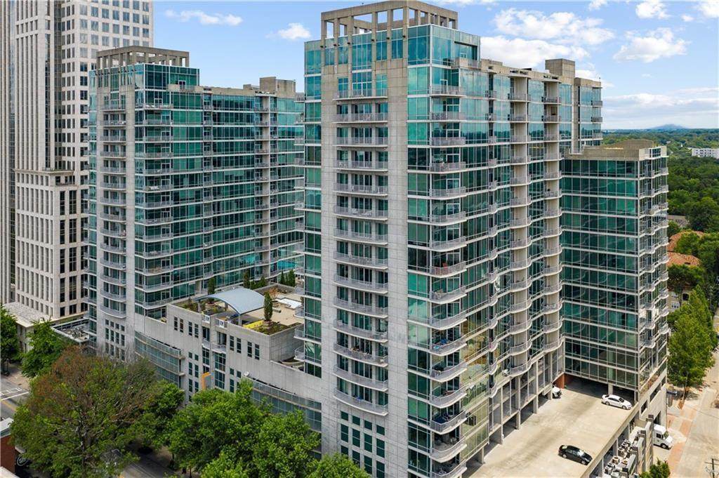 943 Peachtree Street - Photo 1