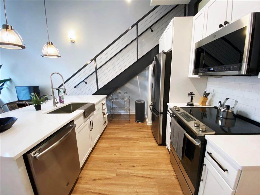 260 18th Street - Photo 1