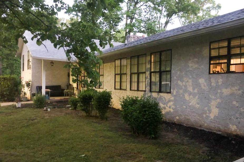 5025 Nebo Road - Photo 1