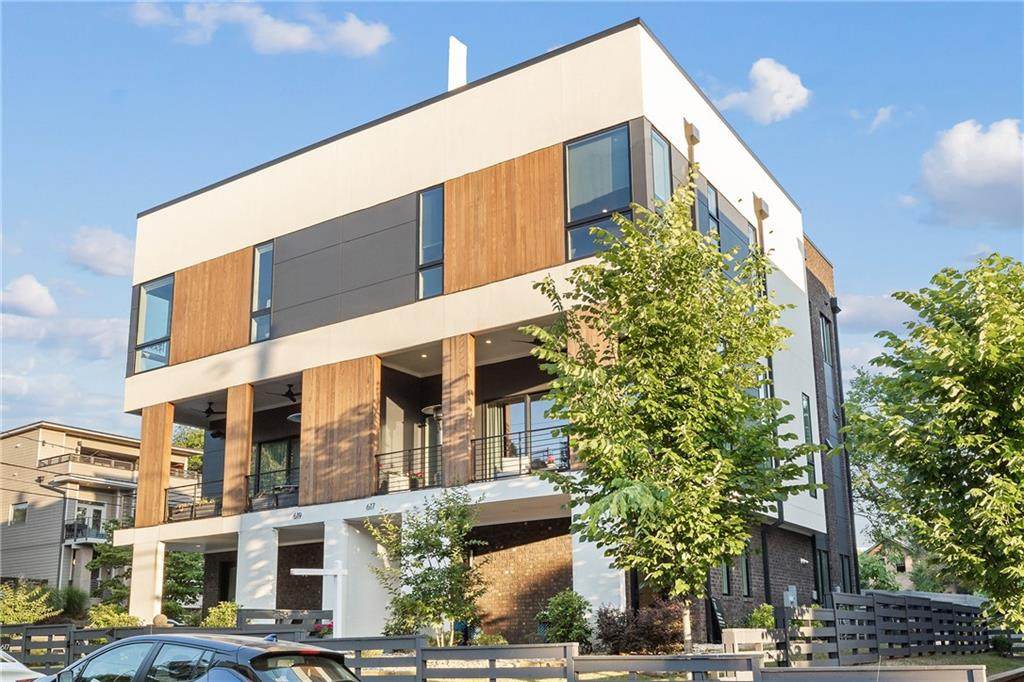 617 East Ave Ne - Photo 1