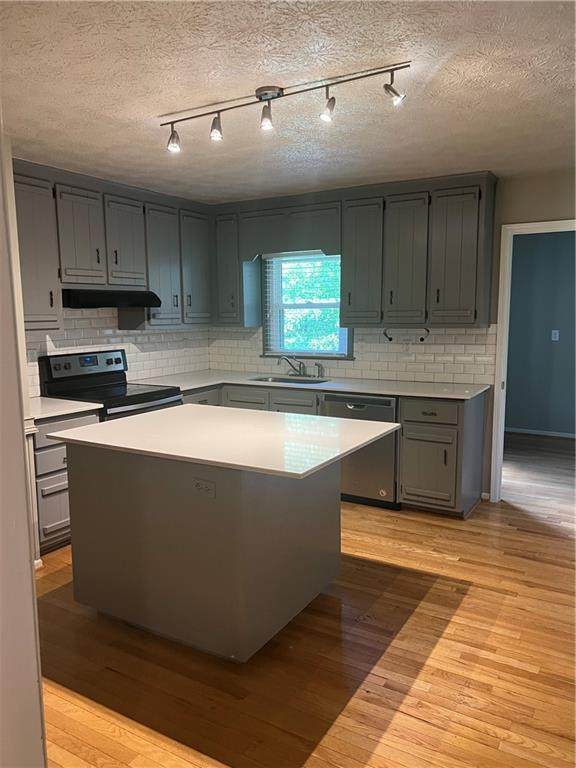725 Holland Road - Photo 1