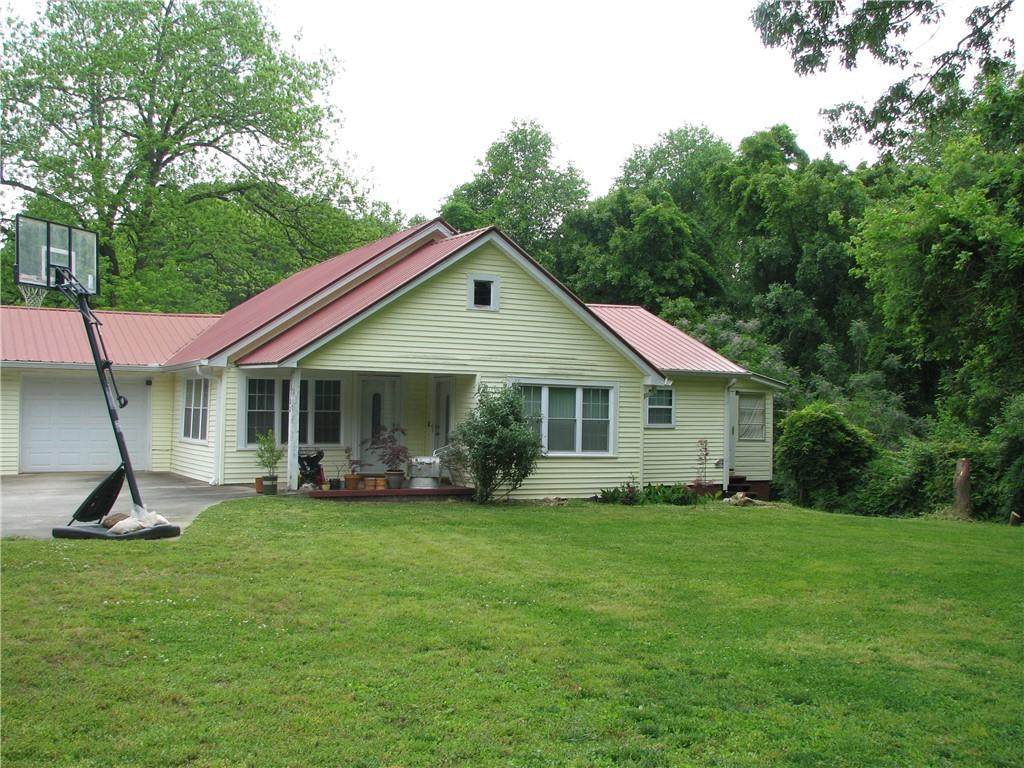 2582 White Sulphur Road - Photo 1