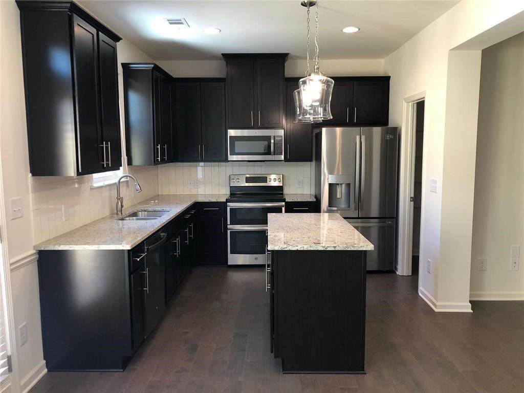 1539 Redbud Way - Photo 1