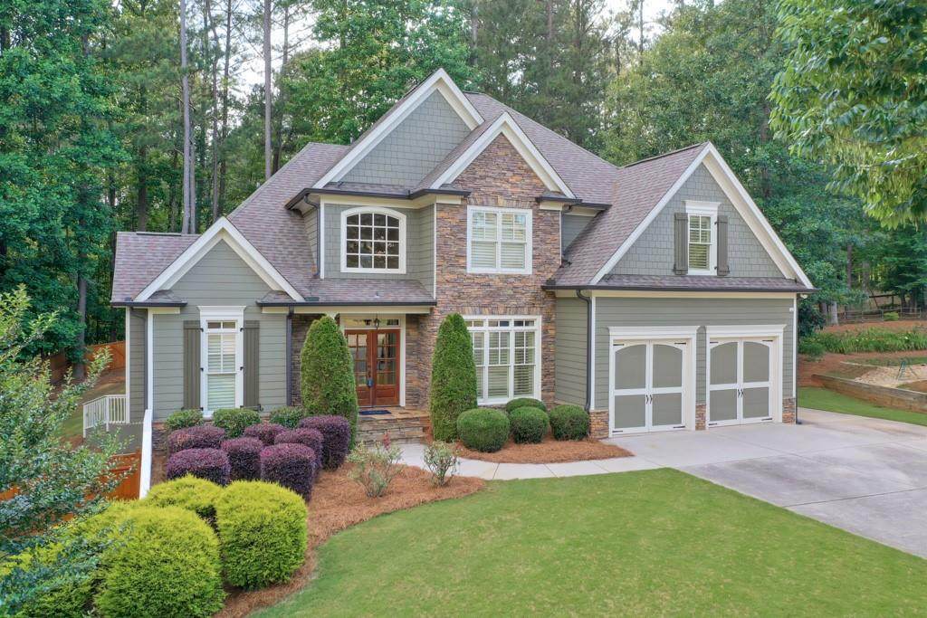760 Crescent Circle - Photo 1