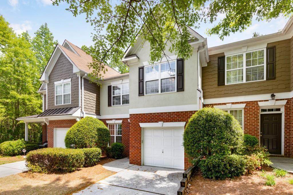 327 Saint Claire Drive - Photo 1