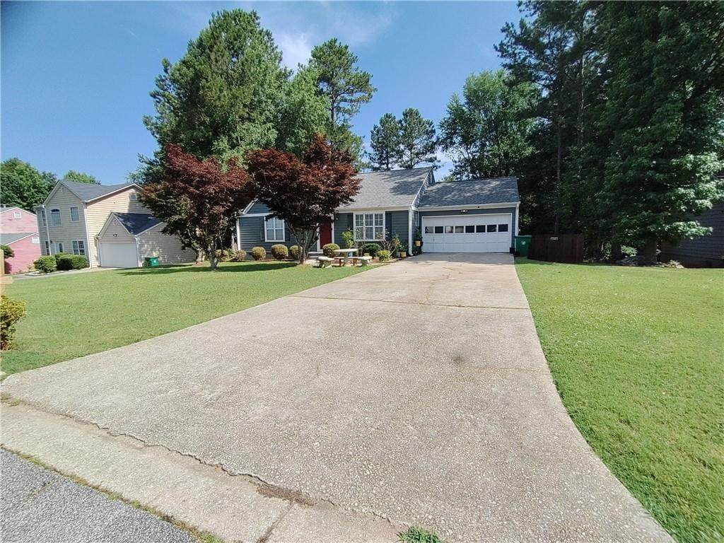 3174 Kings Glen Drive - Photo 1