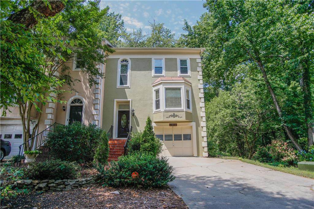 3908 Lodge Alley - Photo 1