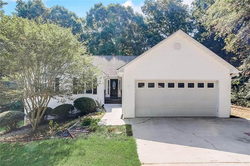 5130 Greenbriar Circle - Photo 1