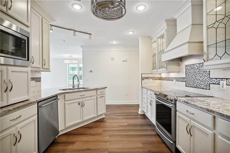 3334 Peachtree Road - Photo 1