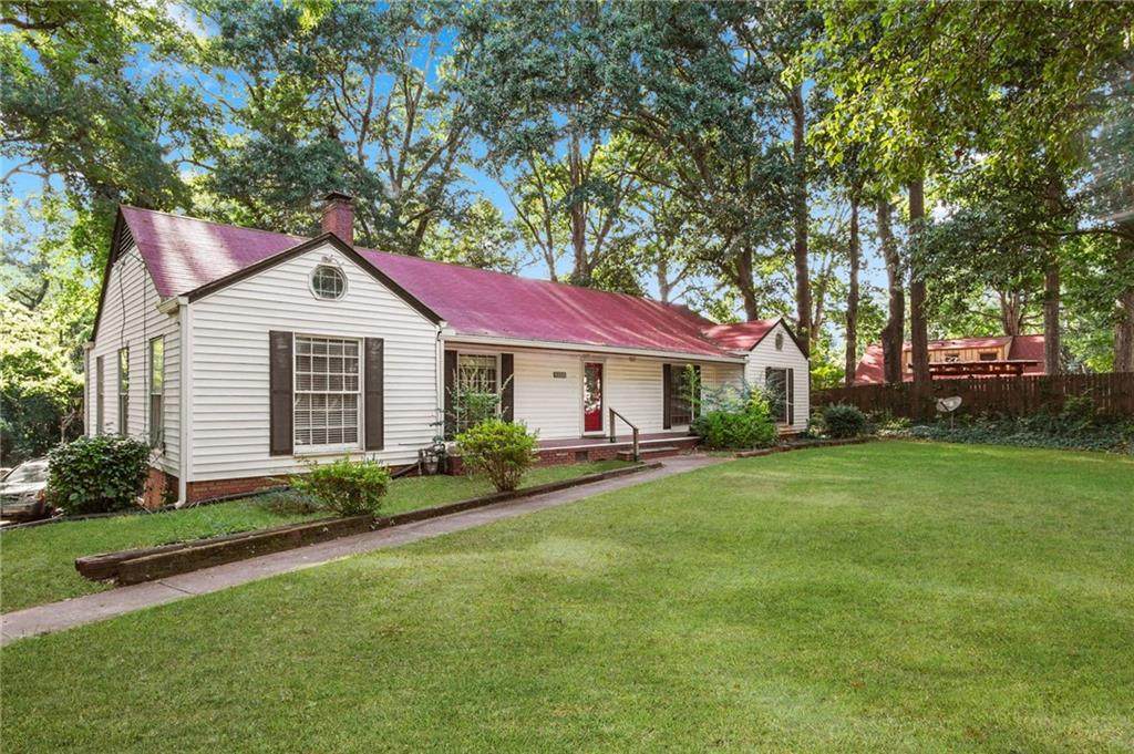 3309 Victoria Street - Photo 1