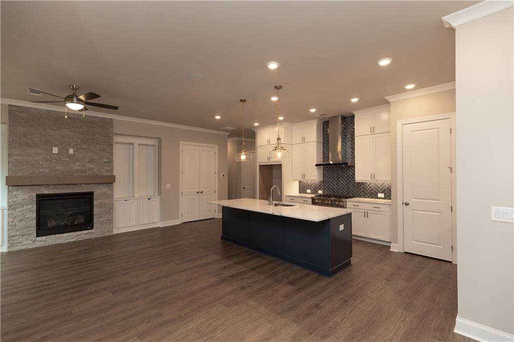 1334 Simonds Way - Photo 1