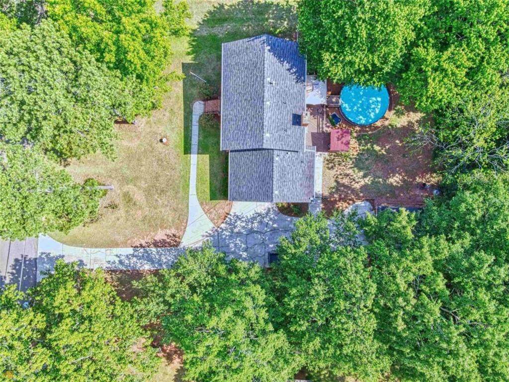 1408 Oakview Drive - Photo 1