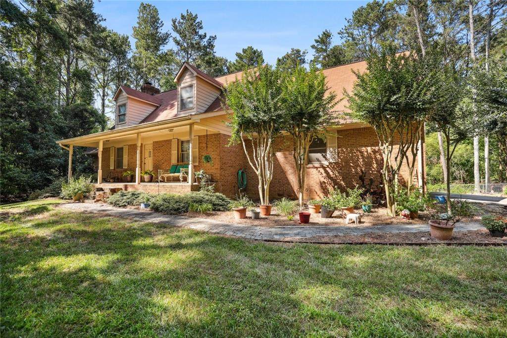 560 Auburn Road - Photo 1
