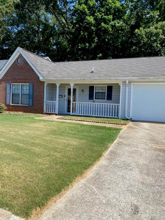 233 Oak Circle - Photo 1