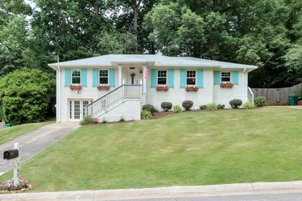 765 Linnwood Court - Photo 1